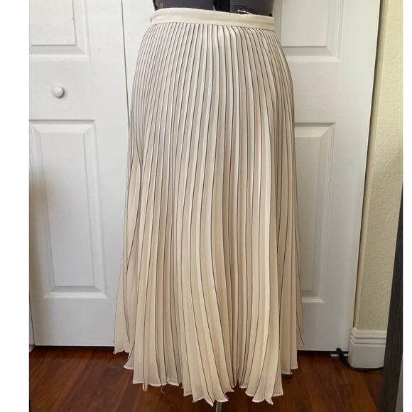 Max Mara Studio Cream and Black Pleated Striped Minimalist Midi Skirt • Size 12 - Picture 3 of 4